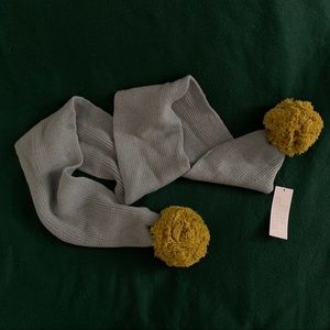 Pom pom scarf